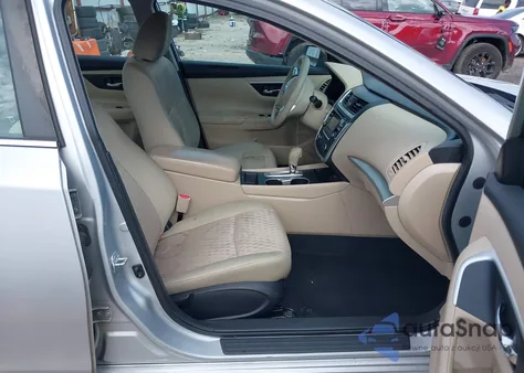 2017 Nissan Altima 2.5 S z USA, uszkodzony, nr VIN 1N4AL3AP0HN336678